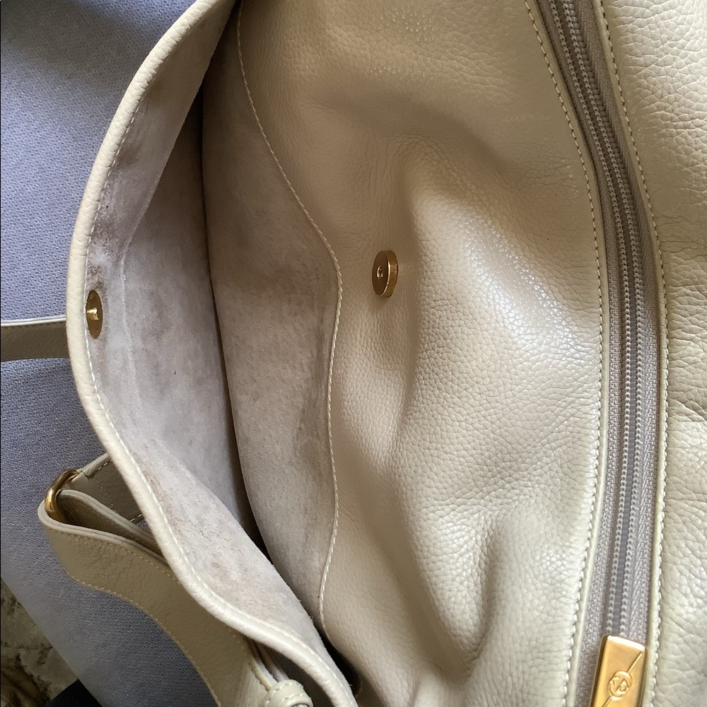 Leather GUCCI crossbody -GUC 🌼🌼🌼 - Picture 12 of 16